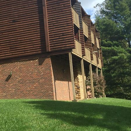 Highland Hills Motel & Cabins Boone Bilik gambar