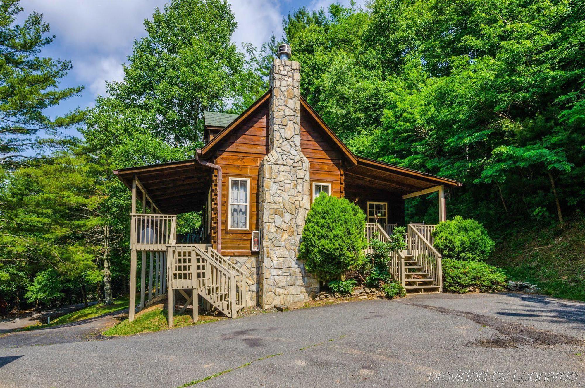 Highland Hills Motel & Cabins Boone Luaran gambar
