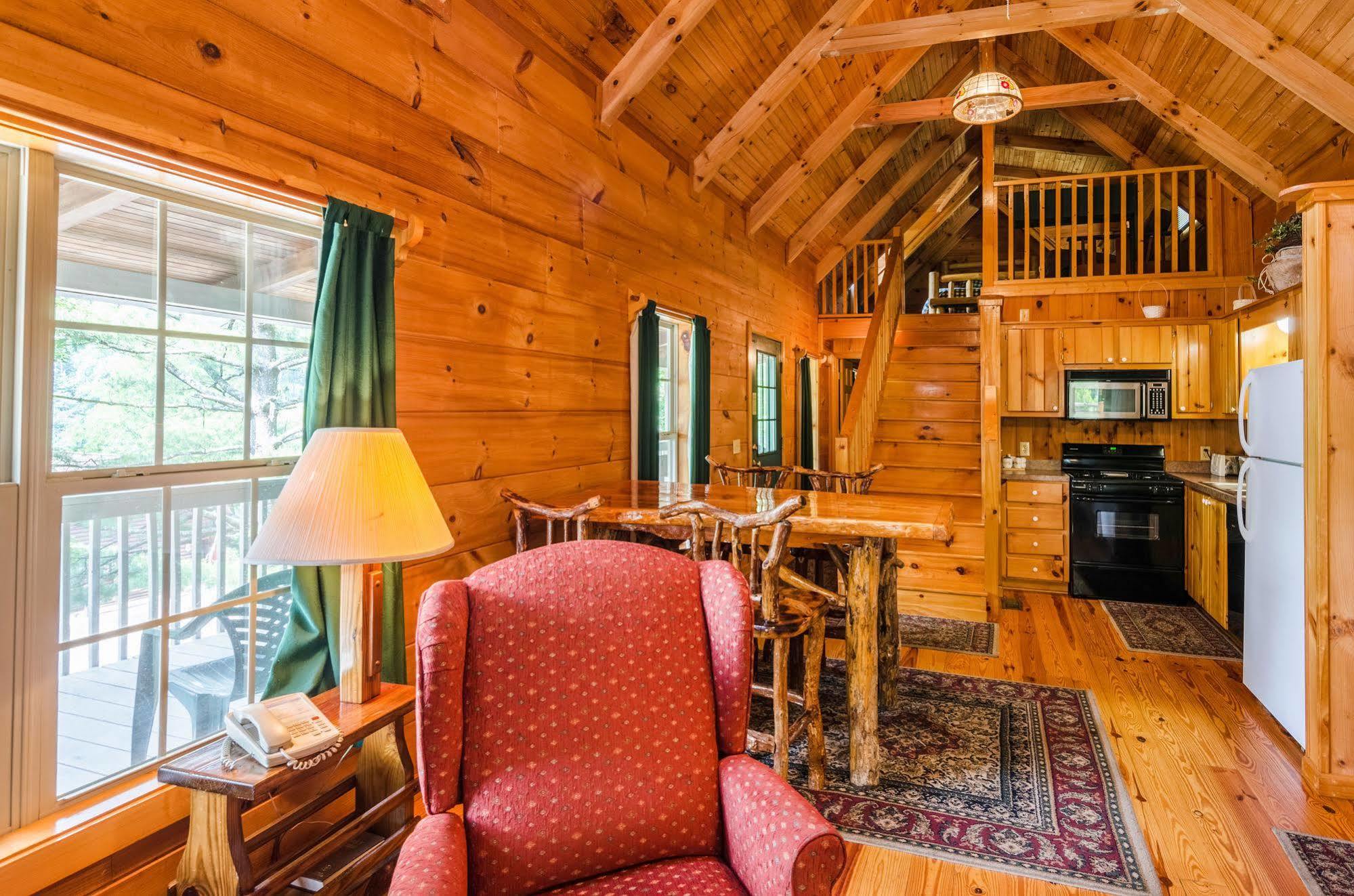 Highland Hills Motel & Cabins Boone Luaran gambar