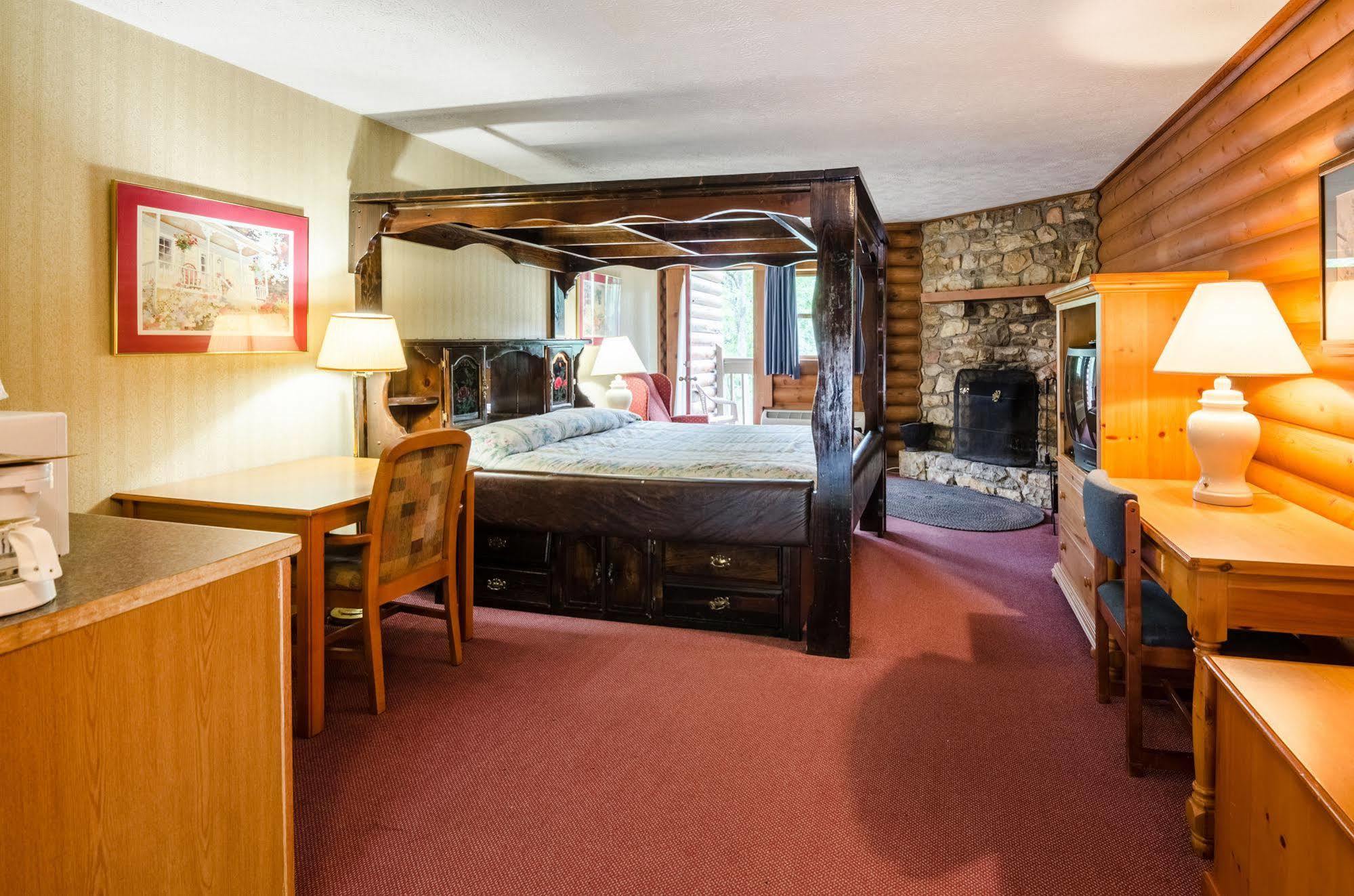 Highland Hills Motel & Cabins Boone Luaran gambar